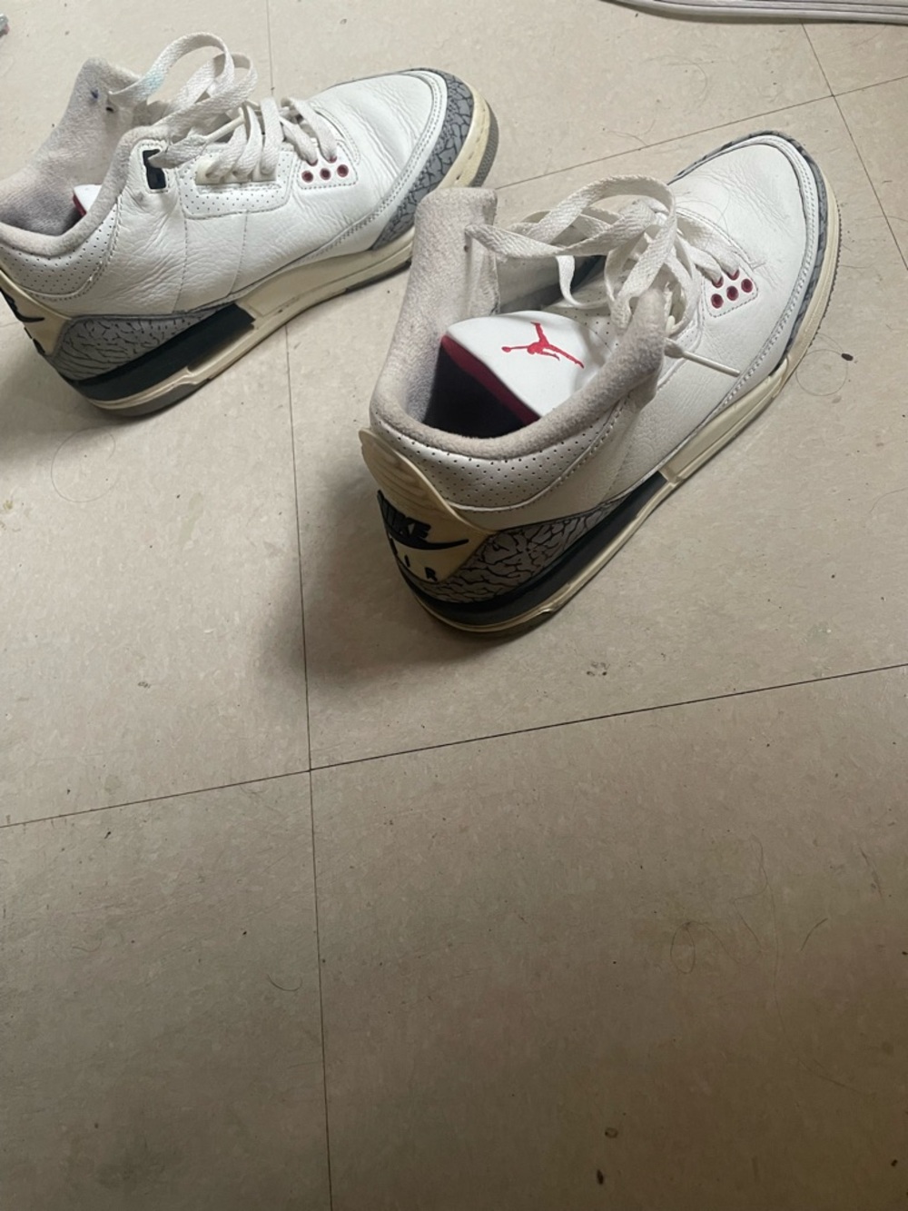 Air Jordan Kids' White/Gray Retro Basketball Sneakers